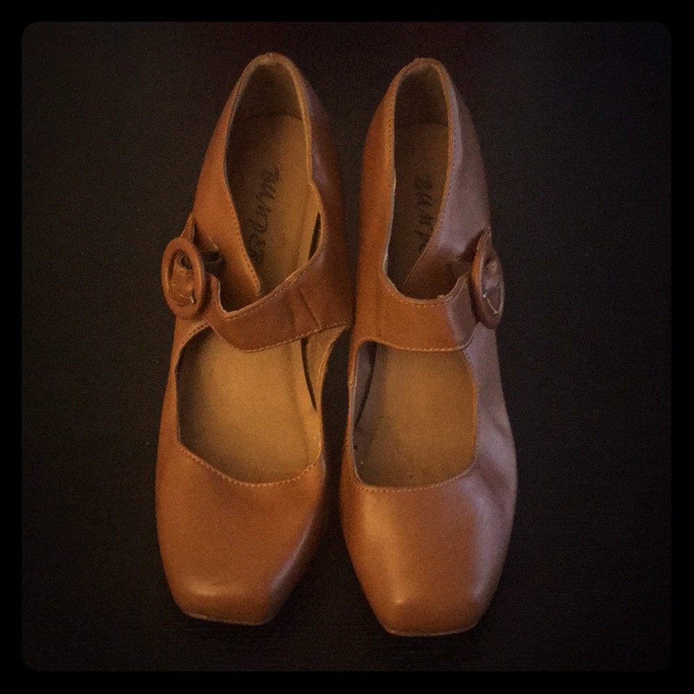 Tan heels with strap
